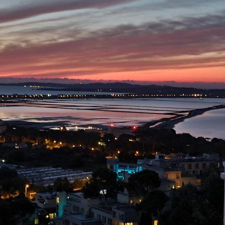 T2 Hyeres 5 Personnes Apartment ภายนอก รูปภาพ